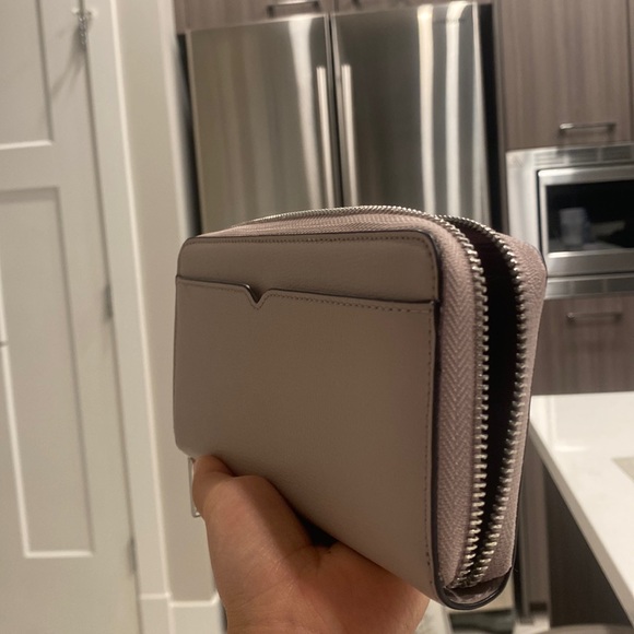 Kate Spade Continental Zip Up Beige - Picture 4 of 4